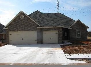 1746 Cross Creek Rd, Edmond, OK 73012