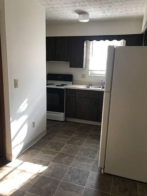 1st image of 1480 Ashland Ave