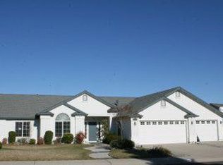 3766 Sunglow Dr, Redding, CA 96001