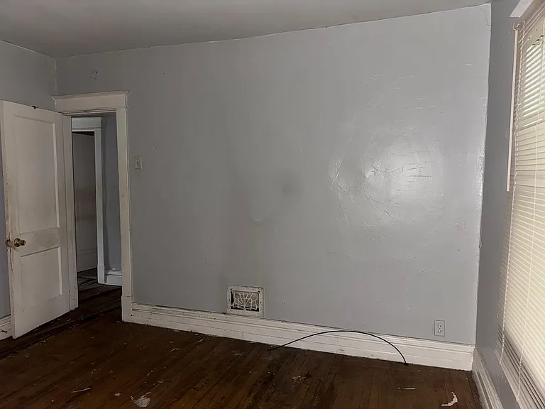 3738 Sylvan Pl — Photo 10