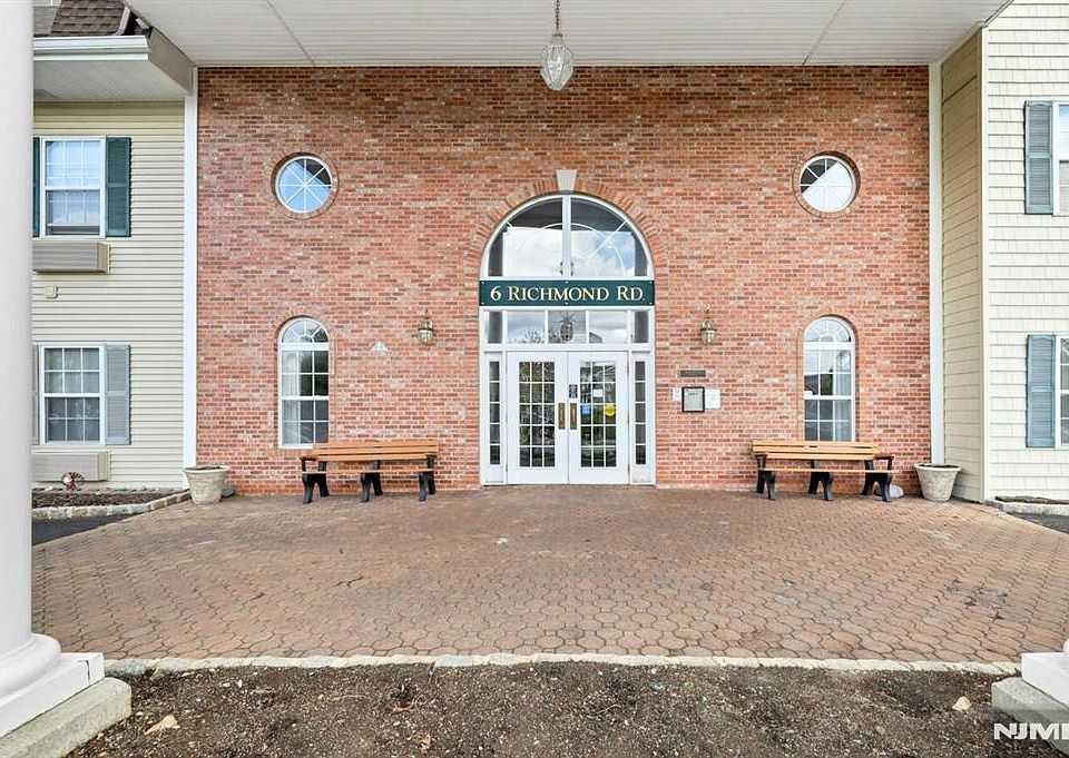 1st image of 6412 Richmond Rd #412
