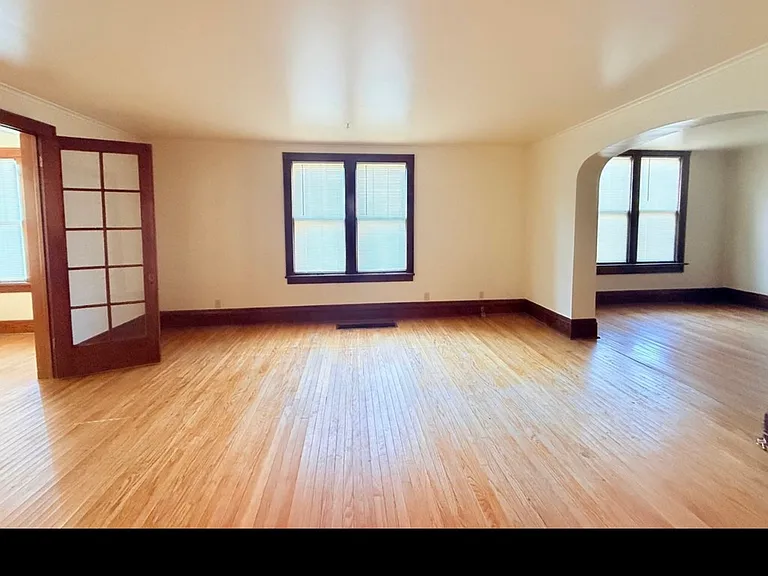 529 S Indiana Ave #2 — Photo 7