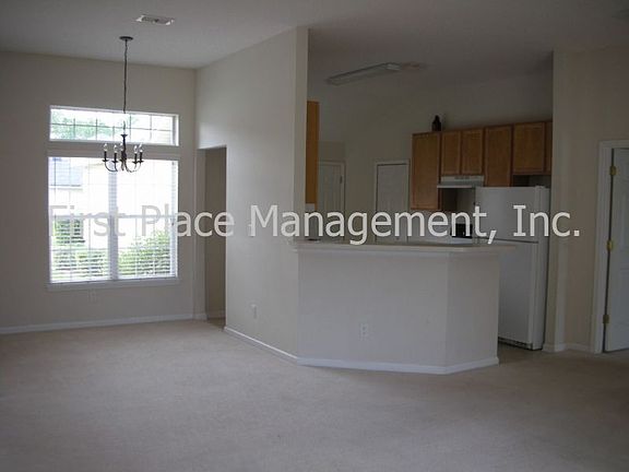 3rd image of 2507 Bentshire Dr