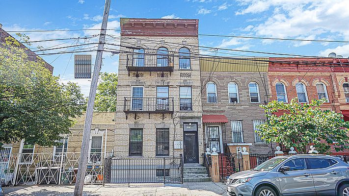 1st image of 2218 Dean St APT 1