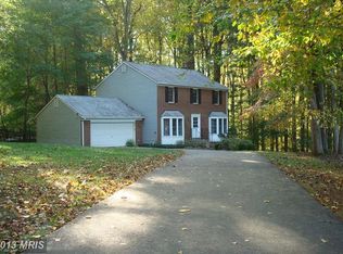 11836 Larry Rd, Fairfax, VA 22030