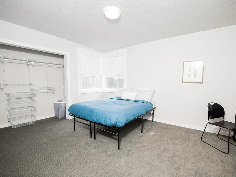 907 W Stoughton St #303 — Photo 14