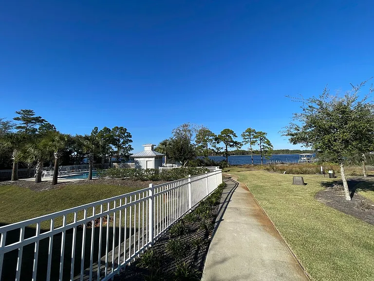 22940 Ann Miller Rd — Photo 32
