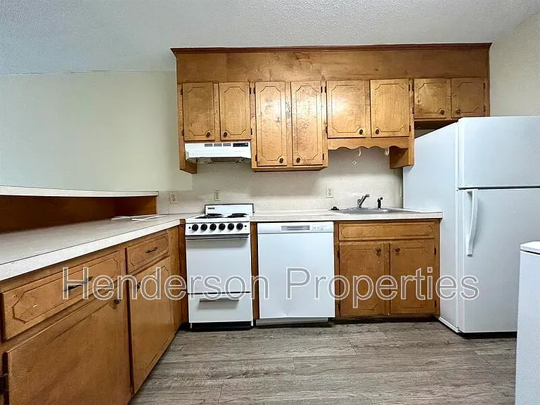 1442 Riverview Rd #114 — Photo 8