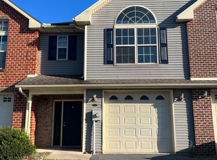 2036 Powell Dr, Chambersburg, PA 17201