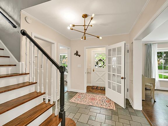 4th image of 9519 Harding BOULEVARD