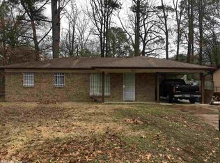 9605 Comstock Rd, Little Rock, AR 72209