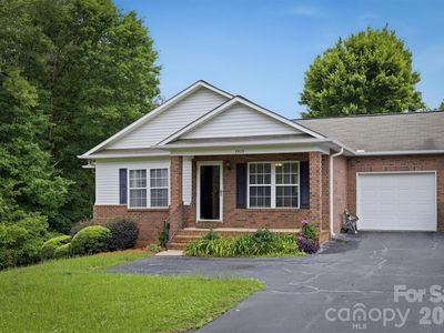 2523 26th Ave NE, Hickory, NC, 28601