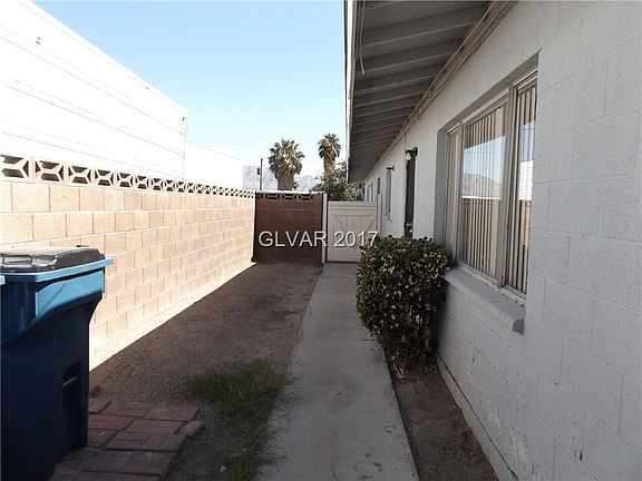 5th image of 1177 Oahu St