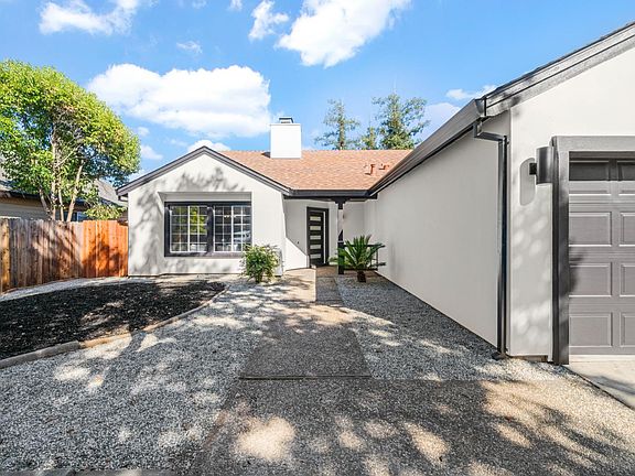 5th image of 8159 Derbyshire Cir