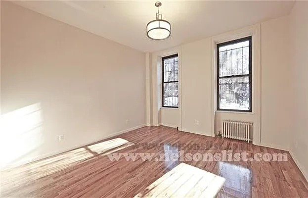 Rented by R New York | media 13