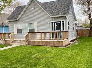 1216 G St, Geneva, NE 68361