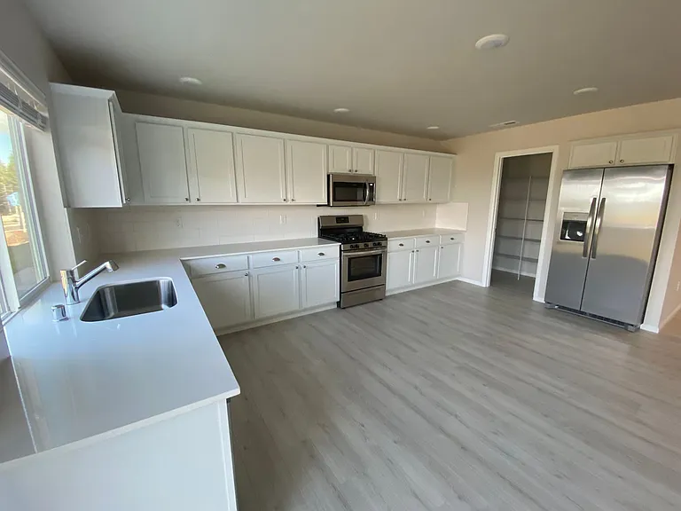 100 NE Belfair Station Dr — Photo 3
