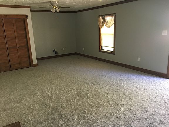5th image of 4412 Sarver St