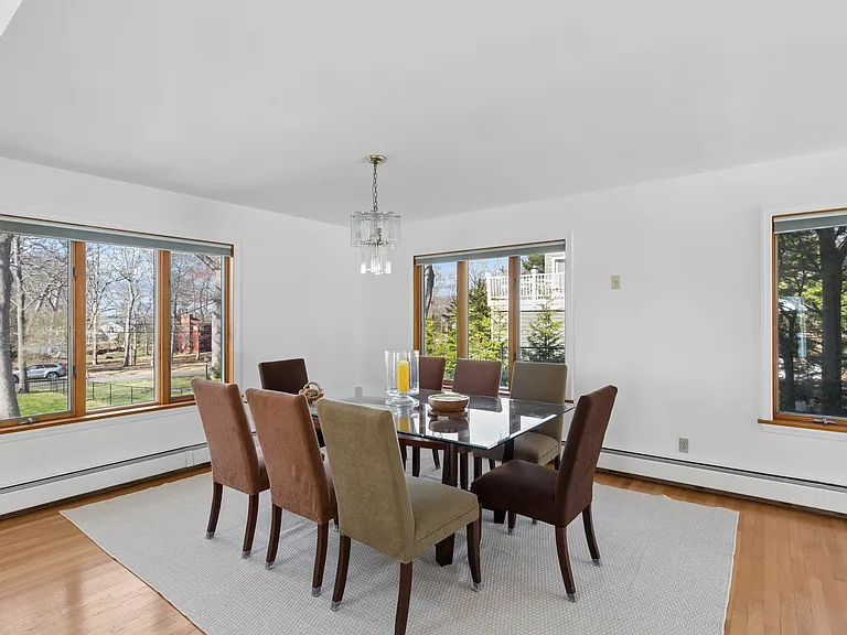 18 Noyac Harbor Rd — Photo 11