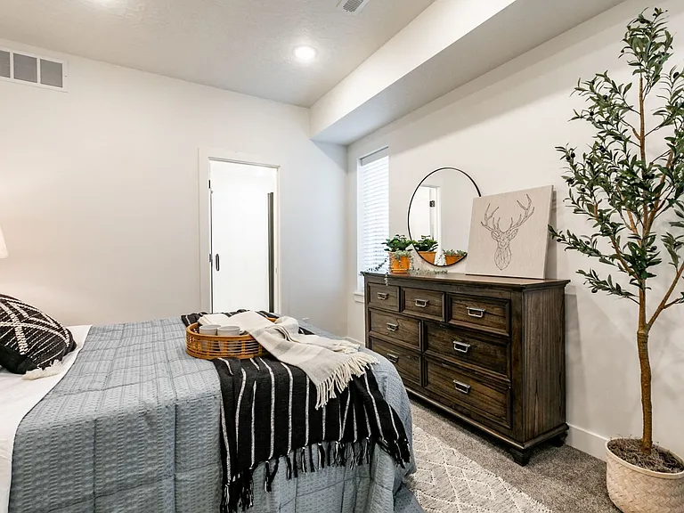 Central Heights Townhomes — Photo 55