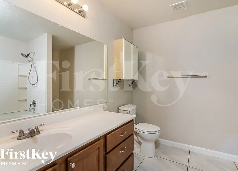 8019 Abbotts Pointe — Photo 8