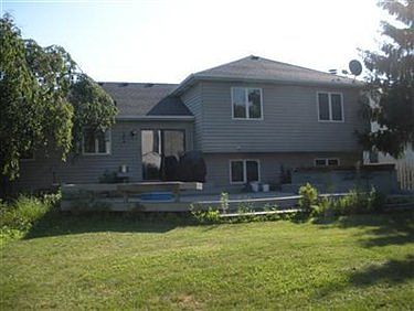 3rd image of 11100 Bridgewater Dr