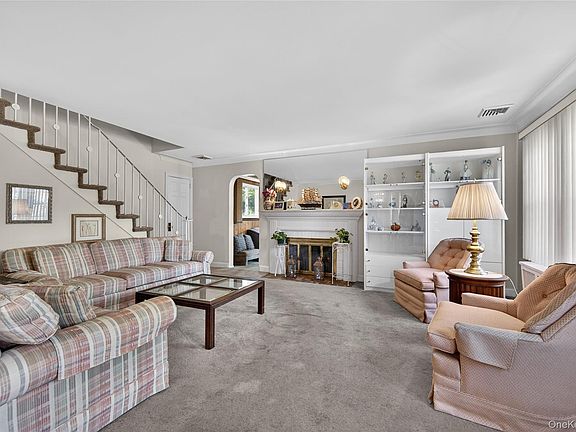 3rd image of 2062 E Webster Street