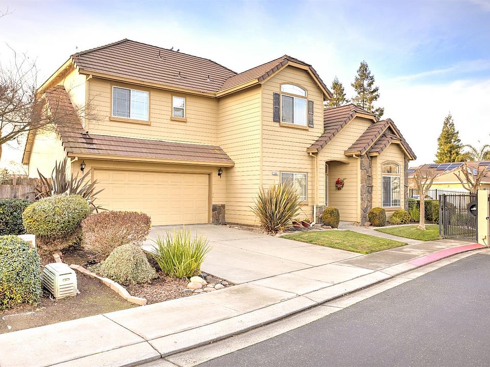 1st image of 2695 Hogan Dr