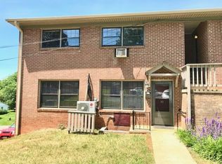 809 Randolph St APT 12, Bedford, VA 24523
