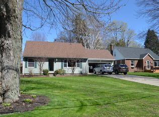 3851 N Freeman Rd, Orchard Park, NY 14127