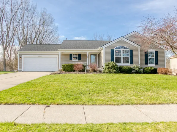 6981 Lake Bluff Dr NE, Comstock Park, MI 49321