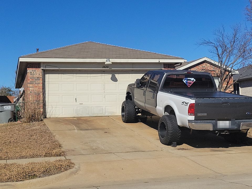 1st image of 1420 Laurel Hall Ln