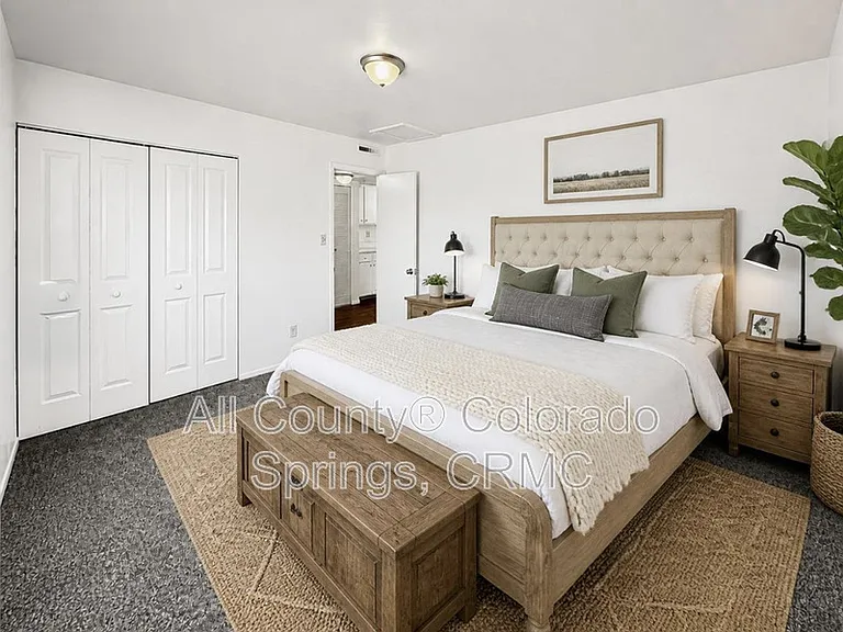 1105 Cree Dr #4 — Photo 13