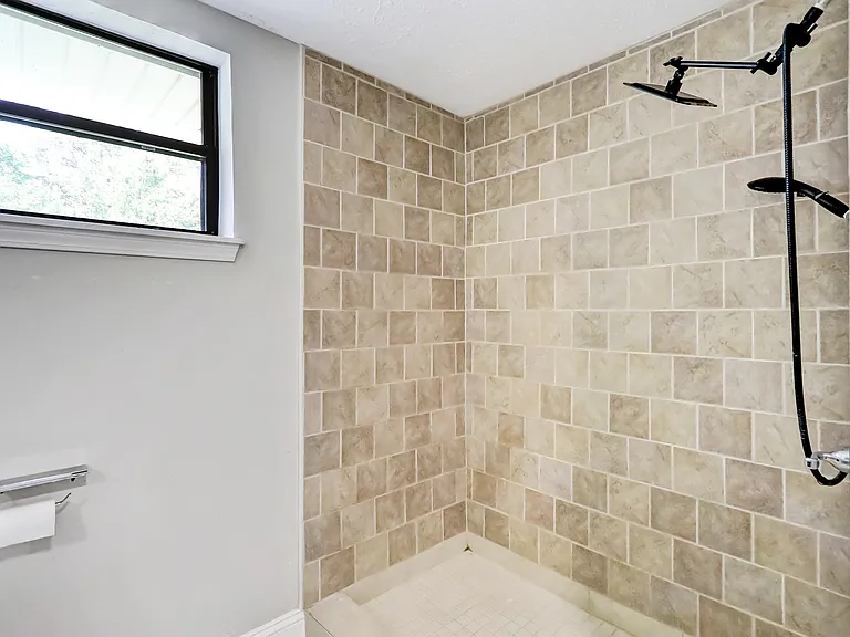 5761 Lake Lucina Dr S — Photo 27
