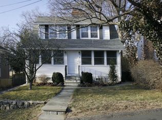 9 Sycamore St, Norwalk, CT 06855