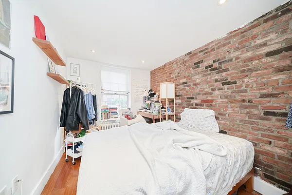 Rented by Living New York | media 7