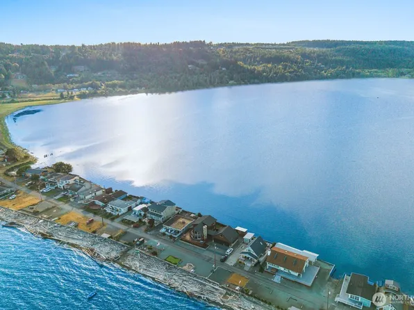 301 Driftwood Shores Road, Camano Island, WA 98282