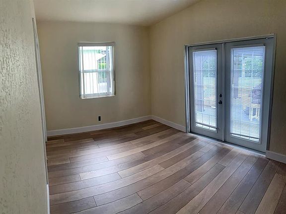 3rd image of 115 NW 8th Ave #117