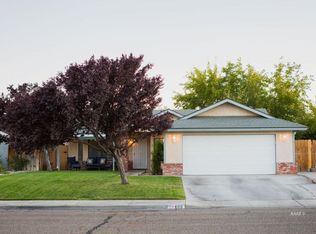 409 Dewalt Ave, Ridgecrest, CA 93555