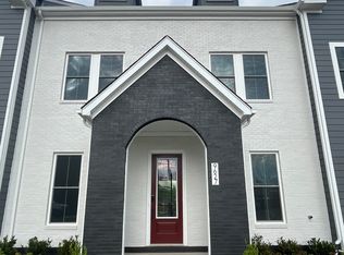 9627 Grant Ave, Manassas, VA 20110