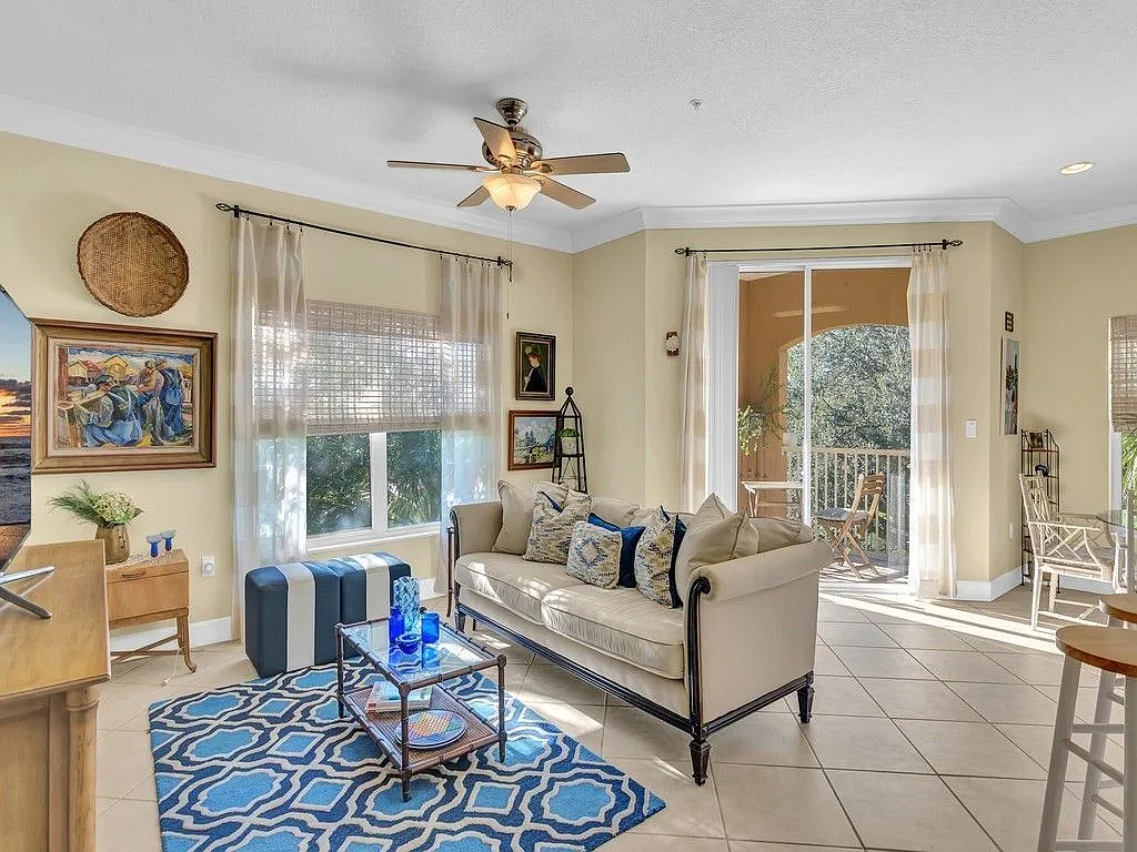 2 bed, 2.0 bath, 1219 sqft, $2,500 — Photo 1