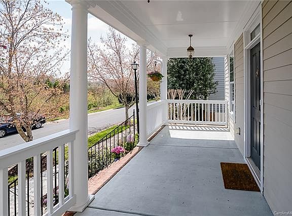 4th image of 6636 Park Meadows Pl
