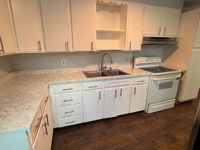 1311 Church St — Photo 4
