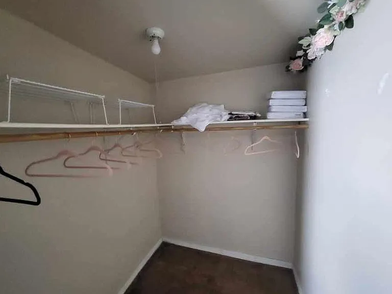 Unit Photo