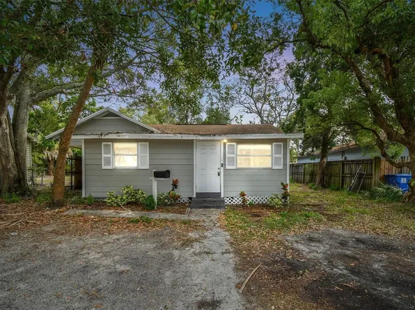 1752 42nd St S, Saint Petersburg, FL 33711