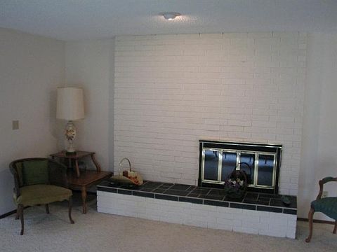 5th image of 711 Wily St NW