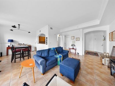 8858 W Flagler St APT 210, Miami, FL, 33174