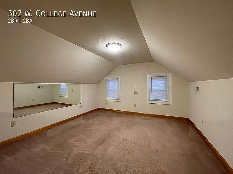 502 W College Ave — Photo 3