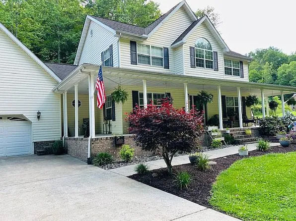 753 Little Cabell Creek Rd, Ona, WV 25545