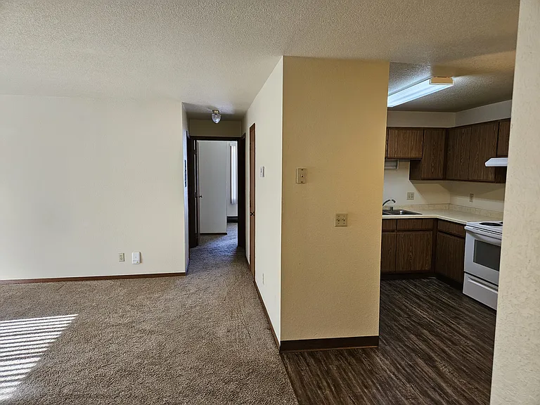 328 N Kensington Dr #4 — Photo 6